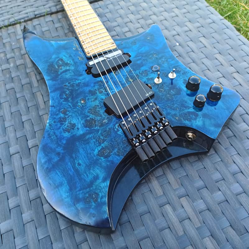 Maan-Guitars headless guitar Atlantis image 1