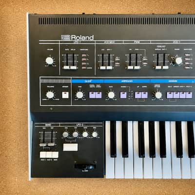 Roland Jupiter 6 61-Key Synthesizer – Mint – Professionnaly Serviced – Original Box – Warranty image 2