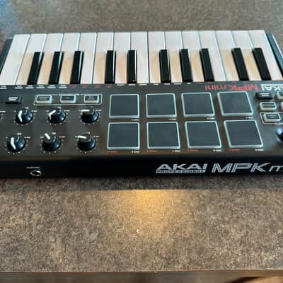Akai MPK Mini MKII 25-Key MIDI Controller 2014 - Present - Black image 2