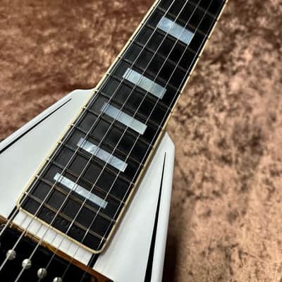 Jackson USA Randy Rhoads Tribute Edition Vintage Tremolo -White w/Blk Pin Stripe- [GSB019] image 6