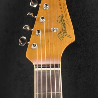 Mint Fender Limited Edition Roasted '65 Strat DLX Closet Classic - Aged Burgundy Mist Metallic image 5
