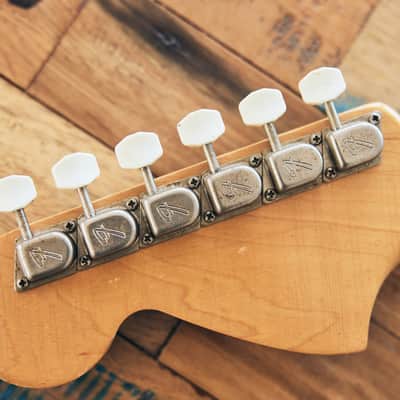 Fender Mustang Guitar with Rosewood Fretboard 1966 - Dakota Red image 14
