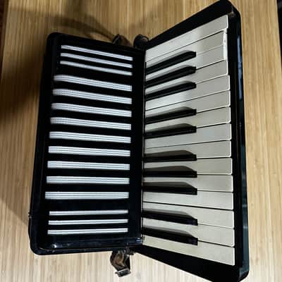 1930s PRE-WAR Hohner Student II (Serial #84587) | Trossingen, Germany | Freshly Tuned & Serviced image 3