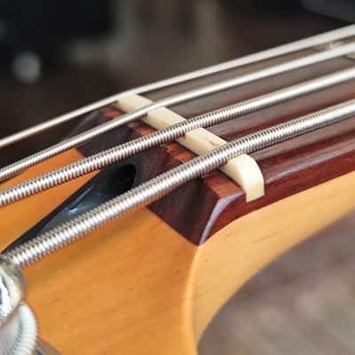 Fender Jazz Bass Deluxe 2007 - Vintage White image 23