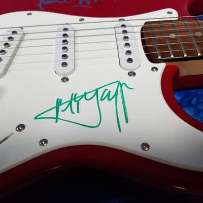 Squier by Fender Stratocaster Signed by the Rolling Stones 1988 Red image 4
