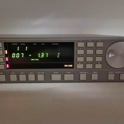 Studer D731 CD Player -  CDS Series - TDA1541A-S1 DAC-  Professional image 4