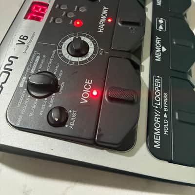 Zoom V6 Vocal Processor 2019 - Present - Silver image 2