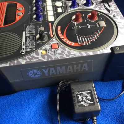 Yamaha DJX-IIB DJ Box Mixer Gear Scratch Pad Synth Groove Effects