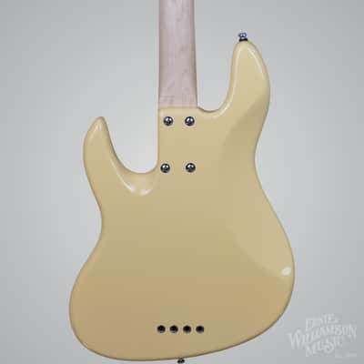 Sire Marcus Miller V5 24-4 String, 24 Fret - Rosewood Fingerboard, Vintage White - 8# 9oz image 2