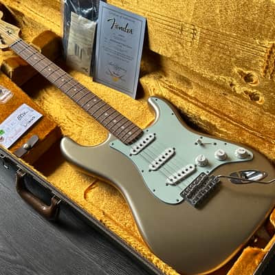 2014 Fender Custom Shop 1964 Stratocaster Shoreline Gold Flamed Maple Neck Closet Classic image 6