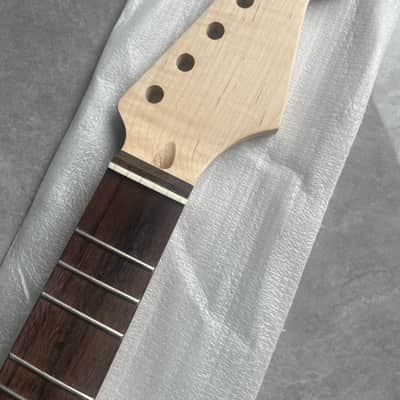Microtonal Maple Guitar Neck with Rosewood Fingerboard -32 Frets image 2