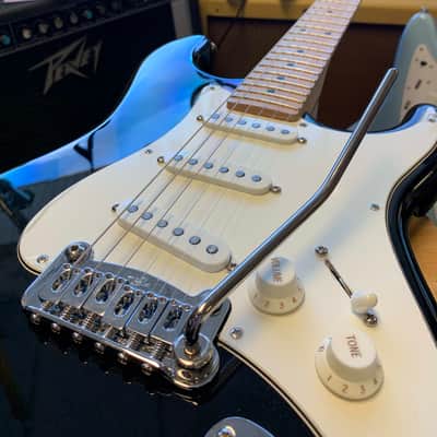 G&L Legacy USA - Black image 10