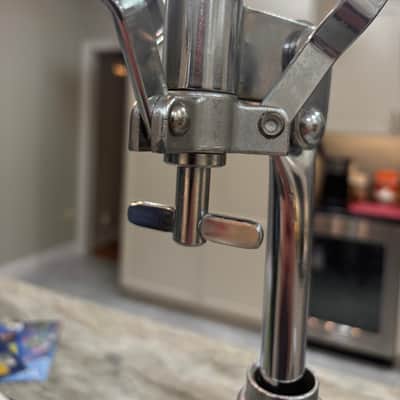 Yamaha Snare drum stand Model # SS-710 (MADE IN JAPAN) 1980's / 90's - chrome image 8