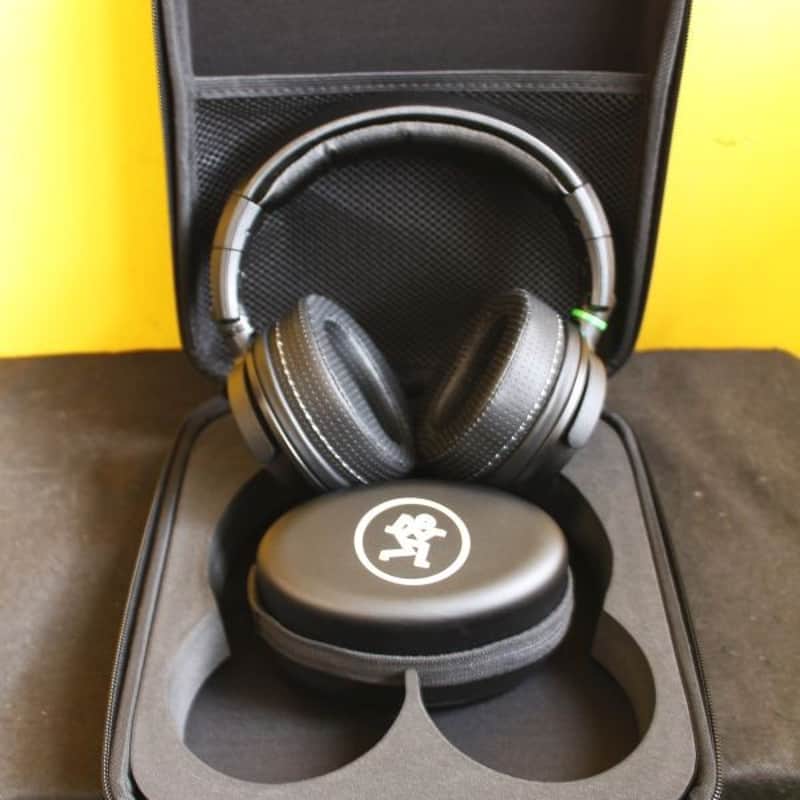 Mackie MC-350 Professional Closed-Back Headphones