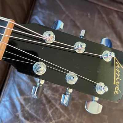 Larrivee J-09 1996 - Spruce Top - Incredible Fire Maple Back and Sides image 8