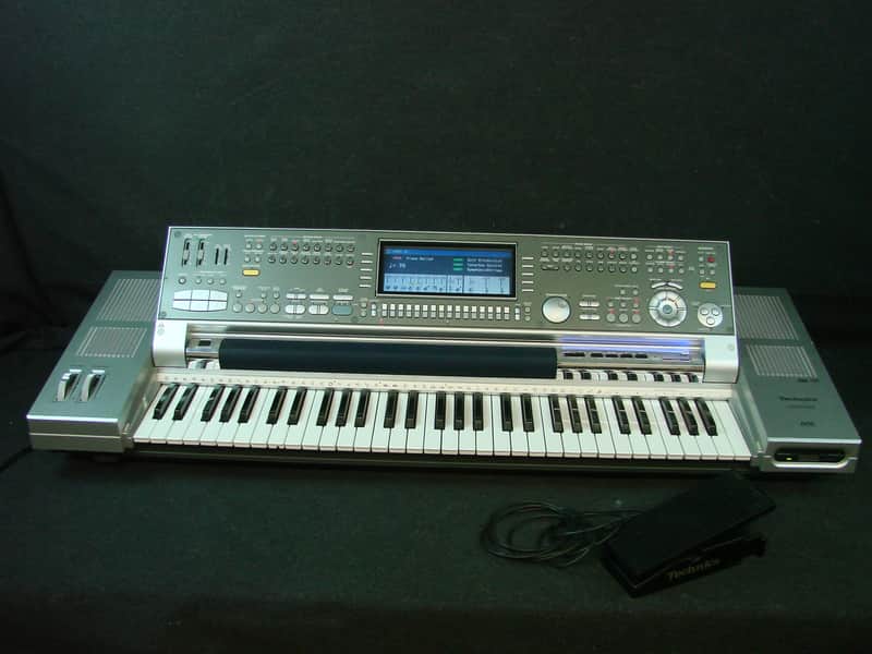 Technics SX-KN7000 61-Key Digital Keyboard W/ Built In SD Slot image 1