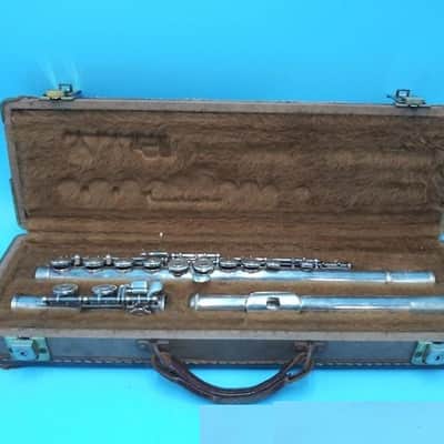 Yamaha YFL-24S Concert Flute, Japan, with case image 11