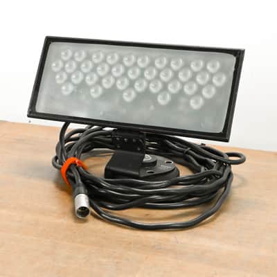 Philips Color Kinetics ColorBlast 12 Wash Light Fixture CG011PU image 1