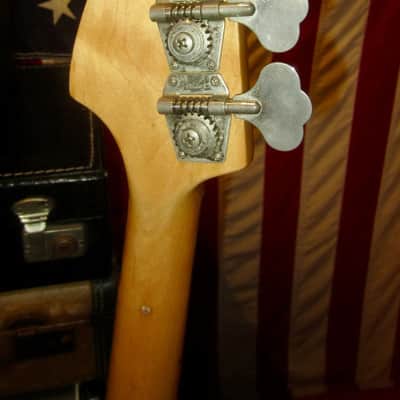 1978 Fender Musicmaster Bass Red image 4