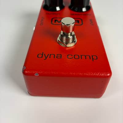 MXR M102 Dyna Comp 1995 - Present - Red image 2