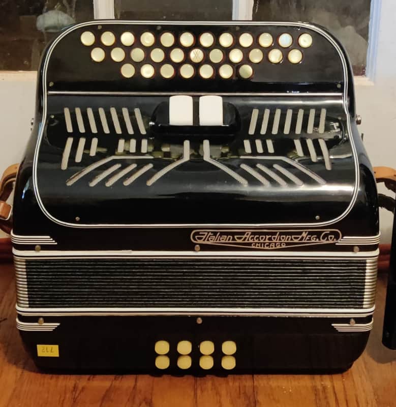 1950s Paolo Soprani 3v Club C/F Accordion image 1