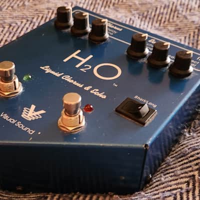 Visual Sound H20 Liquid Chorus & Echo Dual Mono Delay 2000s USA image 2