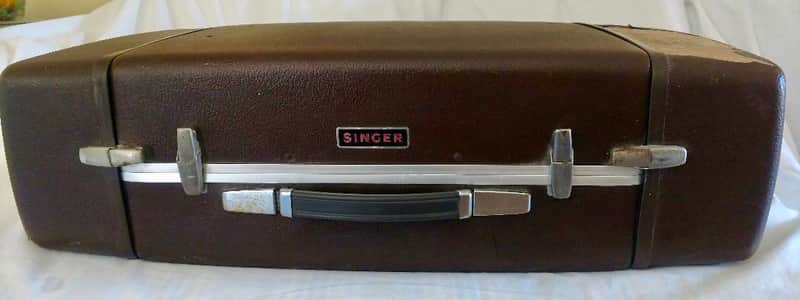 Vintage Singer Portable Stereo Model HE-911 image 1