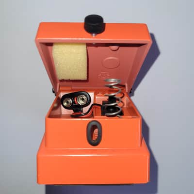 Boss MD-2 Mega Distortion (Silver Label) 2001 - Present - Red image 4