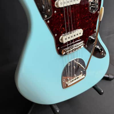 Squier FSR Classic Vibe 70's Jaguar Electric Guitar Daphne Blue Finish (542) image 5