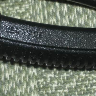 new (no package) very near A+ D'Addario Planet Waves PRO-WINDER Black String Winder & Cutter & Bridge Pin Puller DP0002 for guitar, mandolin, ukulele & banjos (black hard plastic with hardened steel wire cutters) just has few minor natural imperfections image 4