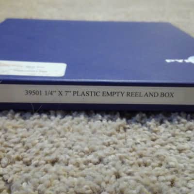 RMG SM911 quarter-inch tape (1/4" x 1200') with empty reel image 5