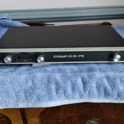Crown D75 integrated amplifier in excellent condition -5 1970's image 1