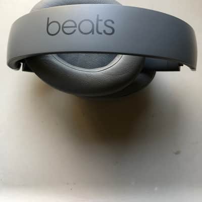 Beats by Dre Studio 3 Wireless Headphones image 7