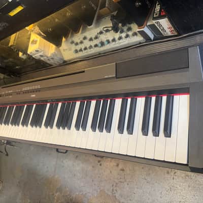 Yamaha P115 , 88 weighted key keyboard /piano P 115B Built-in Speakers //ARMENS// image 3