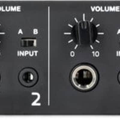 AKG HP4E 4-channel Headphone Amplifier image 2