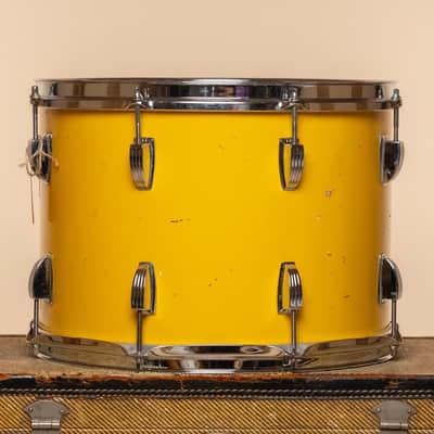 1970s Ludwig 6 ply Tom in White Cortex (under Yellow) - 10x14 image 2