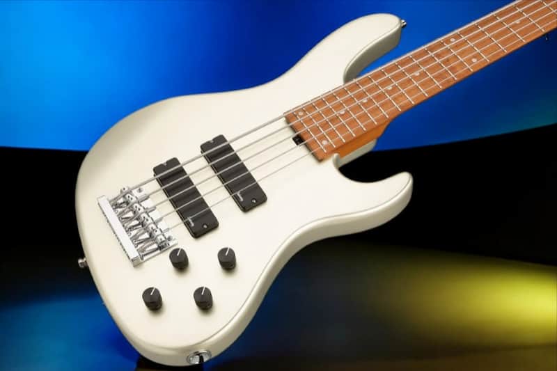 Sadowsky MetroExpress 5-String 24-Fret Modern Bass Roasted Maple Fingerboard 5-String High Polish, Solid Champagne Metallic High Polish image 1
