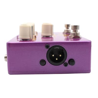 MOSKY GAMMA Bass Preamp Direct Box with a headphone out and aux-in feature image 4