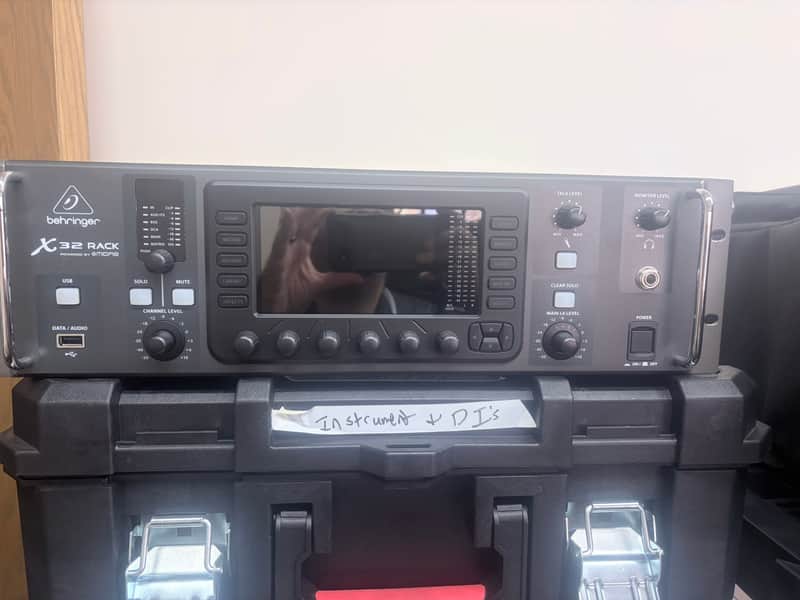 Behringer X32 Rack 40-Input 25-Bus Rackmount Digital Mixer with Behringer SD 8 Stage Box and 25' Ethercon cable image 1