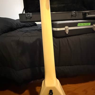 Jackson Pro Series RR5 Rhoads Ivory with Black Pinstripes HSC image 13