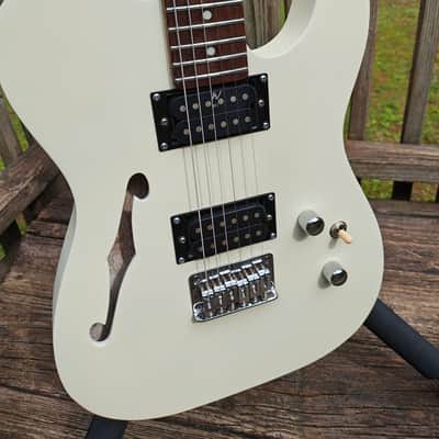 Custom Telecaster 2025 - White image 1