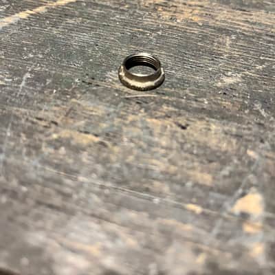 Gibson switch nut 60's 70's - nkl image 2