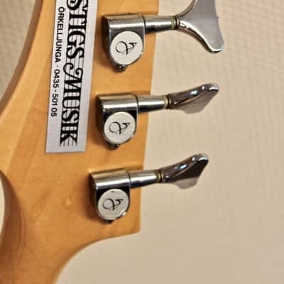 Vantage Avenger Fretless Bass image 7