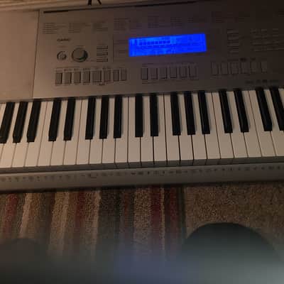 Casio Wk225 2014 - Silver image 5