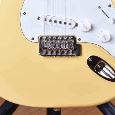 Squier (by Fender) Limited Edition FSR Classic Vibe '70s Stratocaster Maple Neck Vintage White image 5