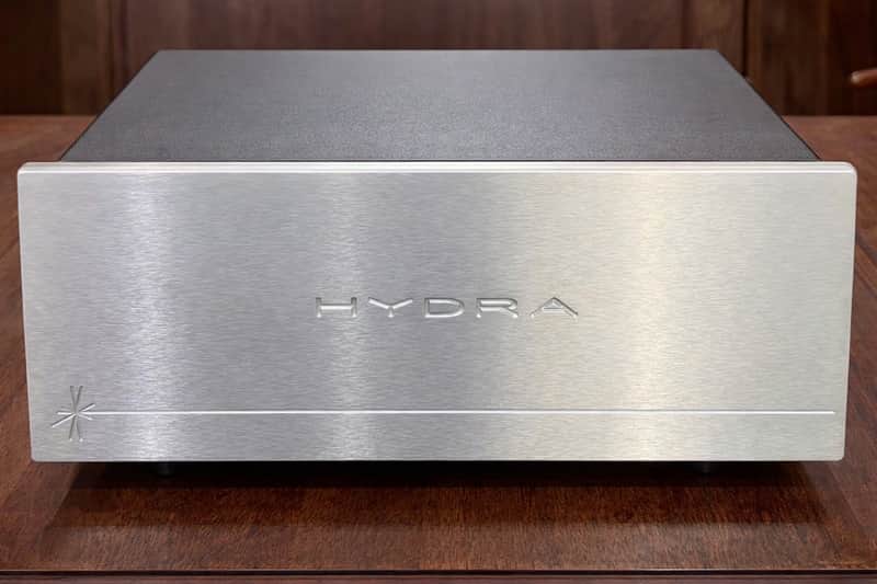 Shunyata Hydra 8 V2 power conditioner  Shunyata Research Hydra Model-8 Power Conditioner distributor Everest 8000, GEMINI Model‑8, Eiger Power Distributor, Venom V16, Triton Hydra, Eiger 6/T Main Stream Master Class AC Line Conditioner, Venom V12 Hydra 6 image 1