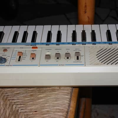 Casio MT-45 80s - whiteCasio MT-45 Vintage Keyboard – 80s Lo-Fi Classic – Excellent Condition image 6