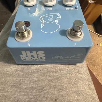 JHS Artificial Blonde Madison Cunningham Signature Vibrato 2022 - Present - Blue image 2
