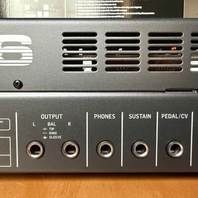 Behringer DeepMind 6 37-Key 6-Voice Polyphonic Analog Synth 2017 - Present - Black image 13