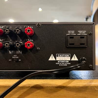 NAD Stereo Integrated Amplifier 304 image 6